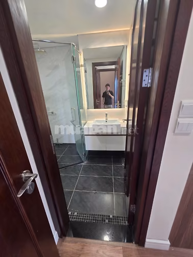 Cần bán căn hộ 2PN El Dorado Tây Hồ - giá hơn 8 tỉ.