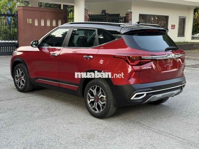 Kia Seltos Premium 1.6 AT 2023 Đỏ 5 vạn km