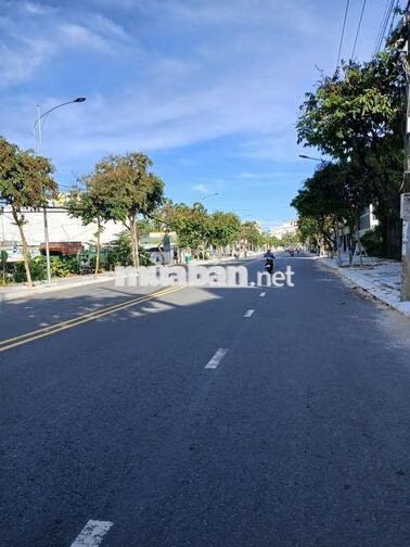 288m2 mặt tiền Nguyễn Tất Thành, đường 24m, Sa Đéc, 29,8tr/m2