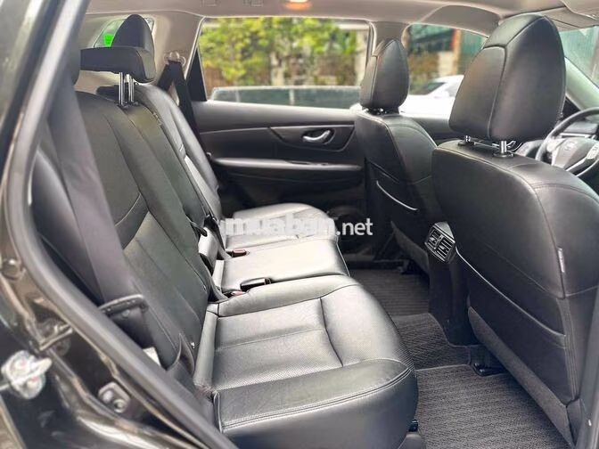 Nissan X-Trail 2020 2.0 Premium Xanh Đen 90000 km