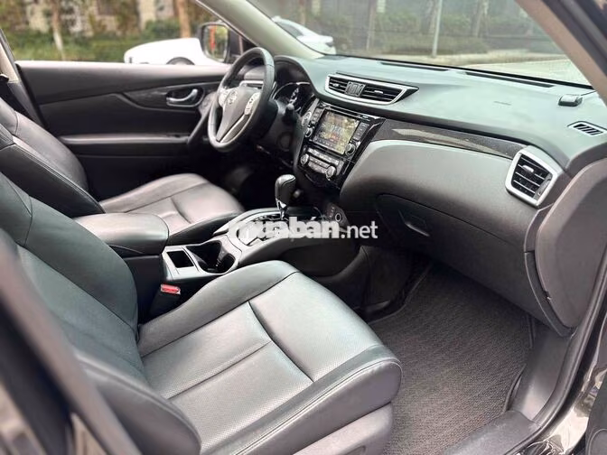 Nissan X-Trail 2020 2.0 Premium Xanh Đen 90000 km