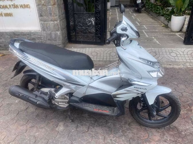 Honda Air Blade nẹp xi 2011 trắng