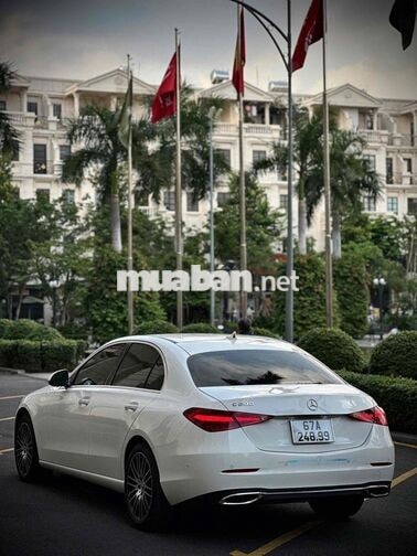 Mercedes-Benz C200 Trắng 5 chỗ