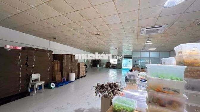 KHO XƯỞNG ĐẸP 300M TÔ NGỌC VÂN P.LINH ĐÔNG GẦN PHẠM VĂN ĐỒNG CÓ SẴN VP