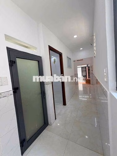 🔥🔥Cho thuê nguyên căn nhà mặt tiền kinh doanh 18 đg số 2, F11, GV . ✍️
