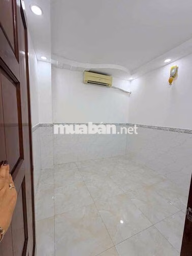 🔥🔥Cho thuê nguyên căn nhà mặt tiền kinh doanh 18 đg số 2, F11, GV . ✍️