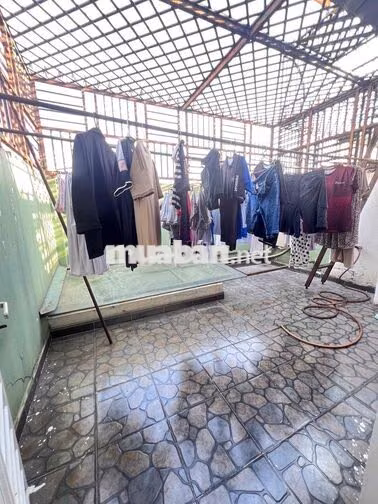 Nhà mới đẹp 4,5 x 16m – 4PN, 5WC – Hẻm 5m thông – Đang KD thẩm mỹ viện