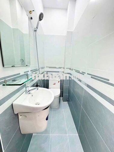 Nhà Mới Ngay Trung tâm huỳnh tấn phát,thị trấn nhà bè sát Q7