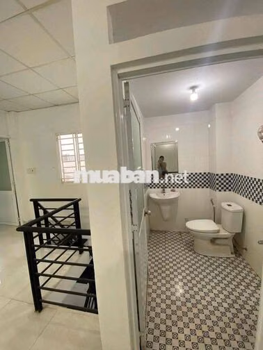CHO THUÊ NHÀ RỘNG 4,5x20 2LẦU HẺM ÔT Ô