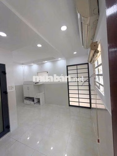 🔥🔥Cho thuê nguyên căn nhà mặt tiền kinh doanh 18 đg số 2, F11, GV . ✍️