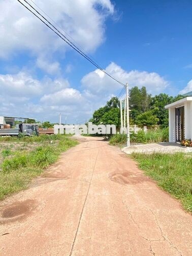 5xxtr sở hữu lô đất ngay Becamex CHơn Thành, thông 2 trục đường 32m