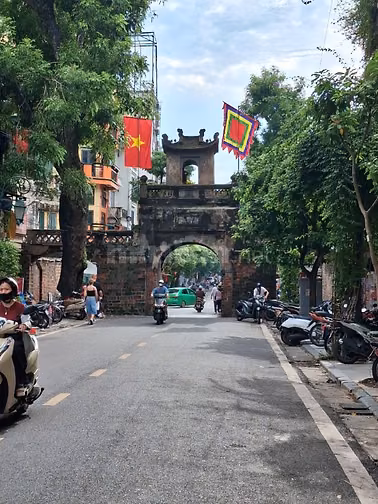 Cần bán nhà hai mặt tiền phố cổ Hà Nội 56 Hàng chiếu Hoàn Kiếm Hà Nội