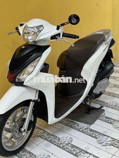Vision 2019 Trắng đen siêu mới 43E1-508.95