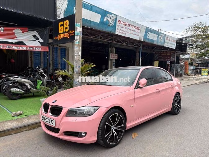 BMW 320i 2009 màu Hồng