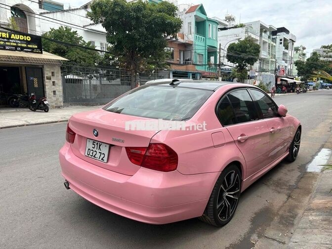 BMW 320i 2009 màu Hồng