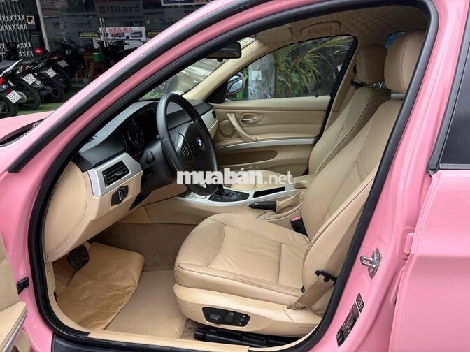BMW 320i 2009 màu Hồng