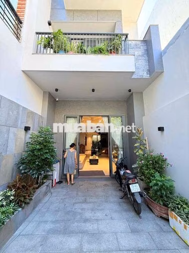 Cho Thuê Nhà Phố Lê Hiến Mai Phước Hải Nha Trang 4 ngủ Full Nội Thất