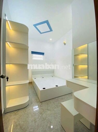 Nhà Mặt Tiền Hẻm 55M2 Thiết kế 3PN hẻm Thông.