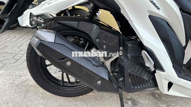Honda Vario 150 2019 Trắng đen ( hỗ trợ góp )