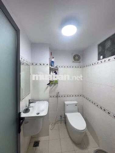 Cho thuê nguyên căn 3pn nhà đẹp Quận Phú Nhuận | 1tr3l sth