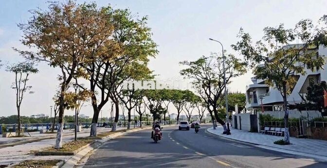 262 ✨ 🏡 CHO THUÊ NHÀ 4 TẦNG MẶT TIỀN 100 NGUYỄN NHÀN