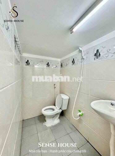 Khai Trương Nhà Mới Cửa Sổ Trời Chỉ 3tr5 | Đầm Sen - ĐH Hồng Bàng