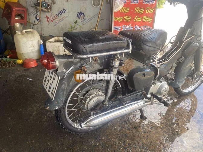 Honda Cúp 70 Xám