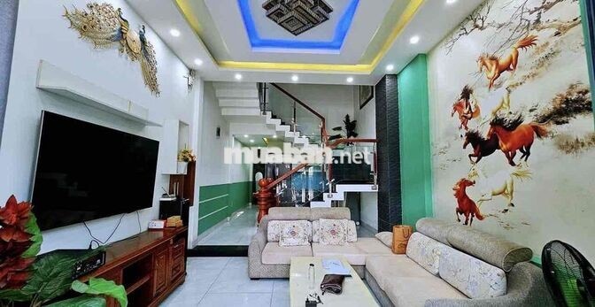 262 ✨ 🏡 CHO THUÊ NHÀ 4 TẦNG MẶT TIỀN 100 NGUYỄN NHÀN