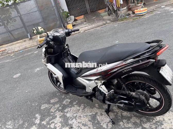 Yamaha Nouvo 5 Fi Trắng, Đỏ, Đen