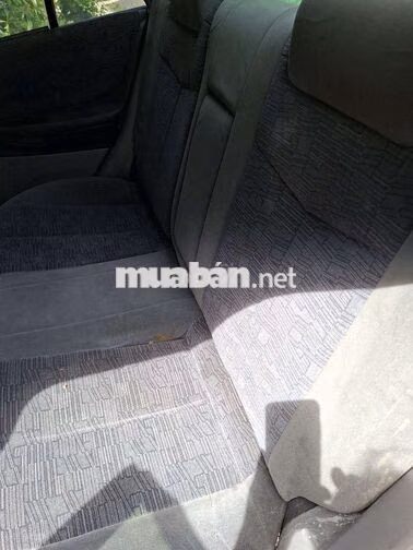 Ford Laser 1.8 Số sàn Vàng cát