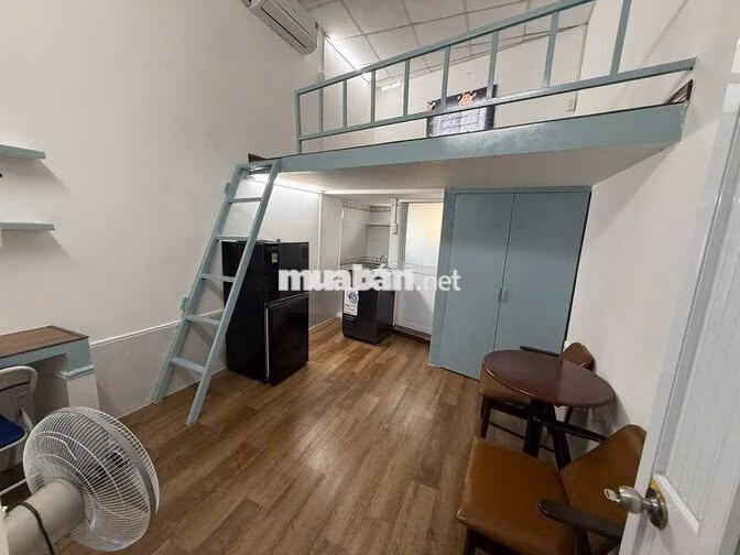 CHO THUÊ CĂN HỘ DUPLEX NGAY UEF, HỒNG BÀNG - FULL NỘI THẤT