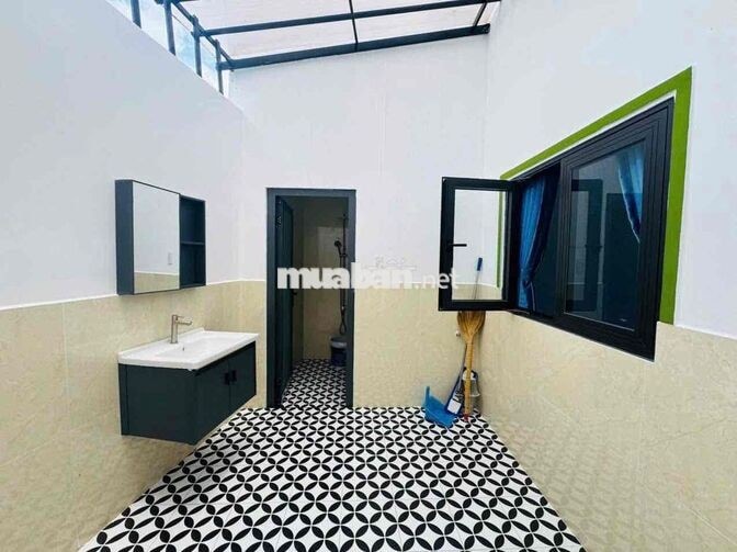 Nhà vị trí trung tâm ngã 3 Mỹ Hạnh cách Vinhomes SG Park 10p