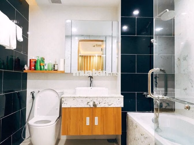 Bán căn hộ Kingston Residence  - 83m2, 2PN, giá 7.9 tỷ, full nội thất