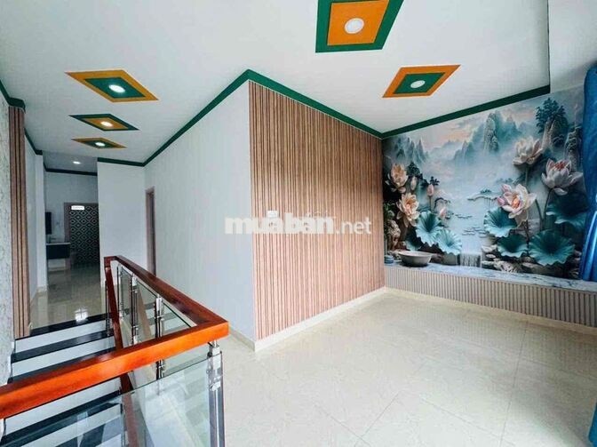 Nhà vị trí trung tâm ngã 3 Mỹ Hạnh cách Vinhomes SG Park 10p