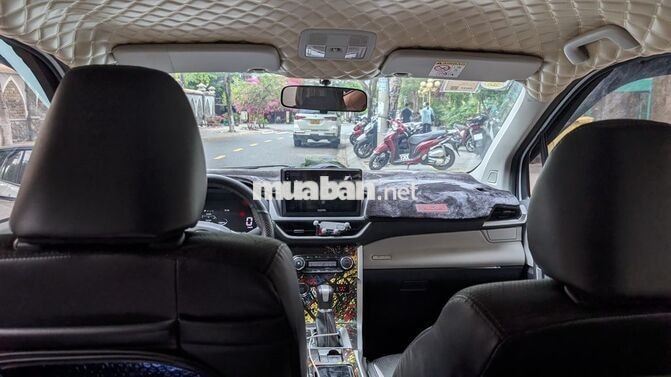 Toyota Veloz CVT 2022 Trắng 110.000 km