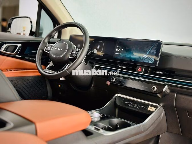 Kia Carnival 2.2D Signature 2024 Trắng 30000 km