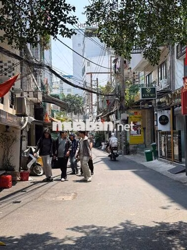 CHO THUÊ CĂN HỘ DUPLEX NGAY UEF, HỒNG BÀNG - FULL NỘI THẤT