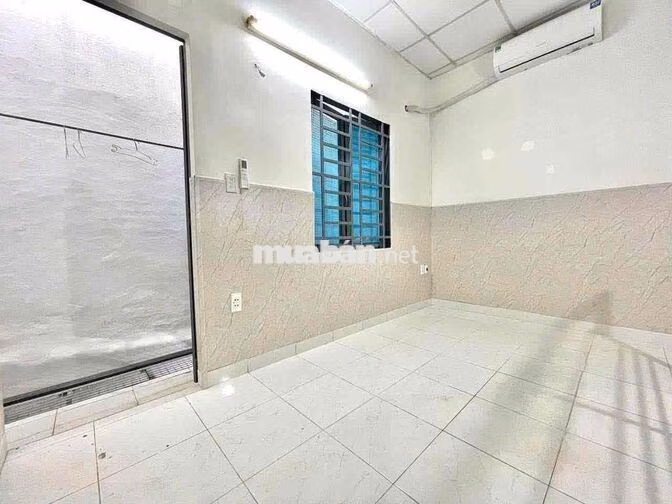 Nhà nguyên căn cho thuê ngay Tân Bình sát quận 10