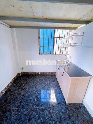 Gần Đh Mở  Gần Công viên Phú Lâm- Phòng 2 cửa sổ trời thoáng