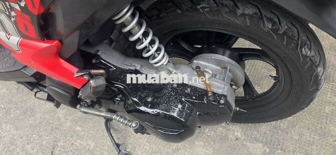 Yamaha Luvias 2012 Đỏ