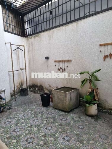 cho thuê nhà mặt tiền hẻm 2056