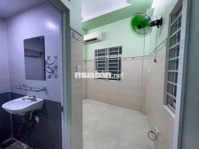 Rẻ Quá. Nhà 2Máy Lạnh 3x7m 2Lầu ST (2PN 2WC) Hẻm 3Gác. TÂN HOÀ ĐÔNG