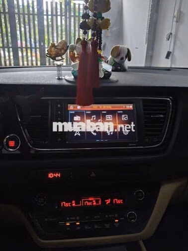 KIA Sedona 2019 Dầu Trắng