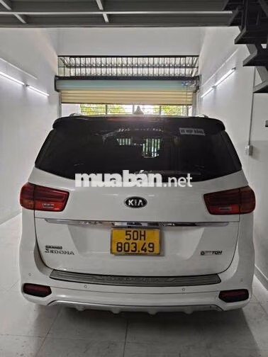 KIA Sedona 2019 Dầu Trắng