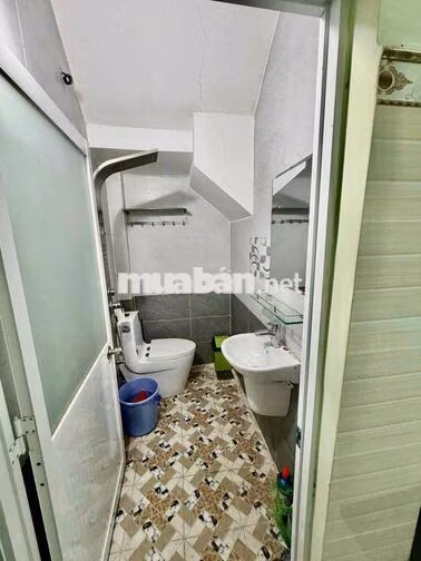 Rẻ Quá. Nhà 2Máy Lạnh 3x7m 2Lầu ST (2PN 2WC) Hẻm 3Gác. TÂN HOÀ ĐÔNG