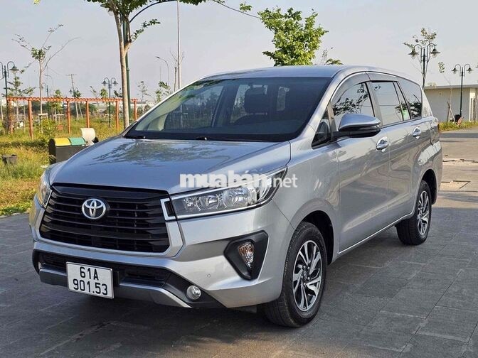 Toyota Innova 2.0E 2021 Bạc
