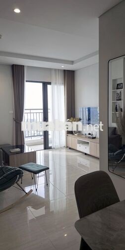 Cho thuê căn hộ VIP tầng cao, 2PN, căn góc view trực diện biển