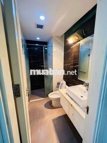 Cần bán gấp căn hộ 2 phòng ngủ 68m2 tại chung cư 349 Vũ Tông Phan