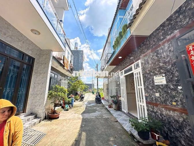 Nhà bán giá 575tr pháp. lý .chuẩn còn thương lượng