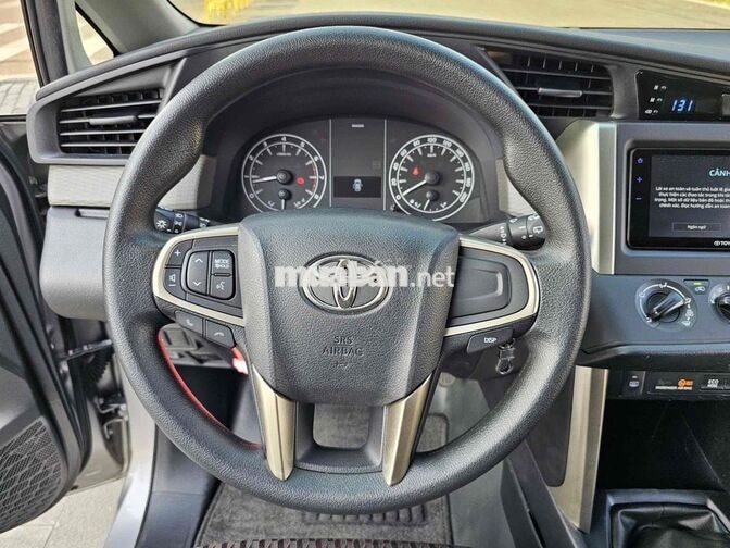 Toyota Innova 2.0E 2021 Bạc